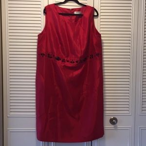 Red sleeveless dress